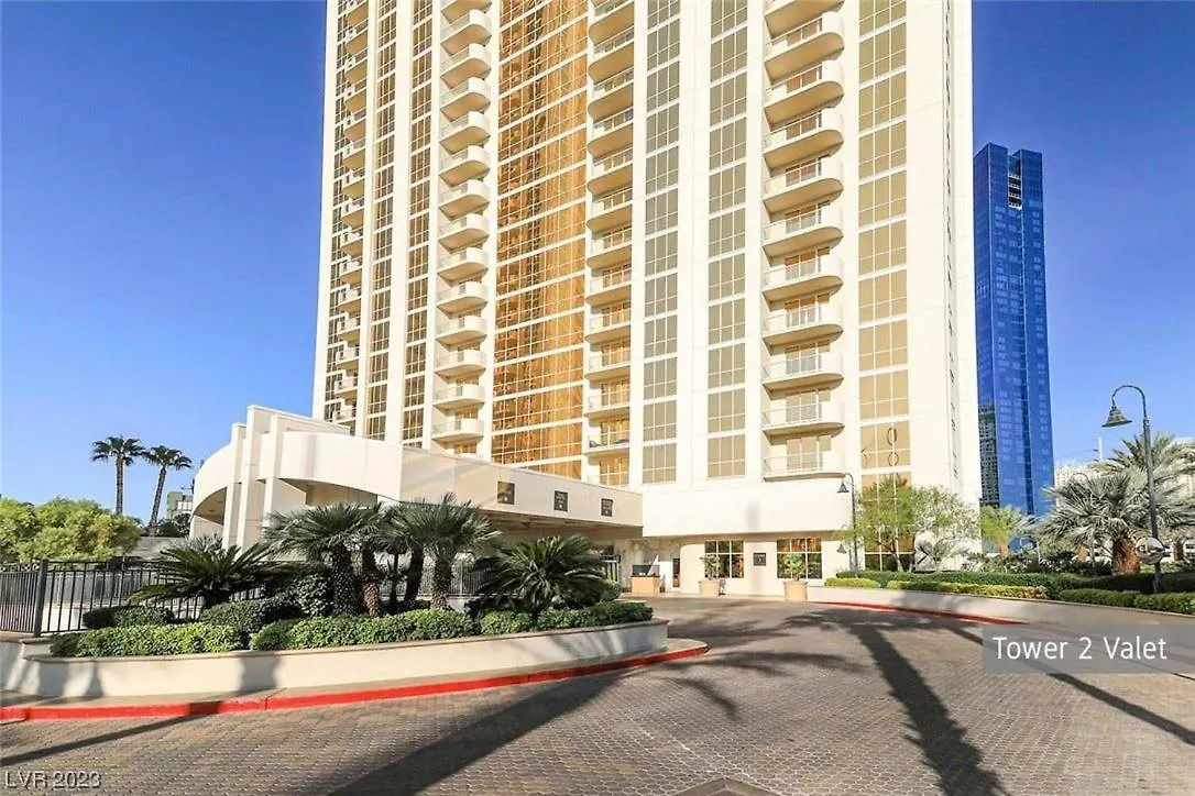 Stunning 1Br Strip Views & Balcony Suite 12701 Las Vegas