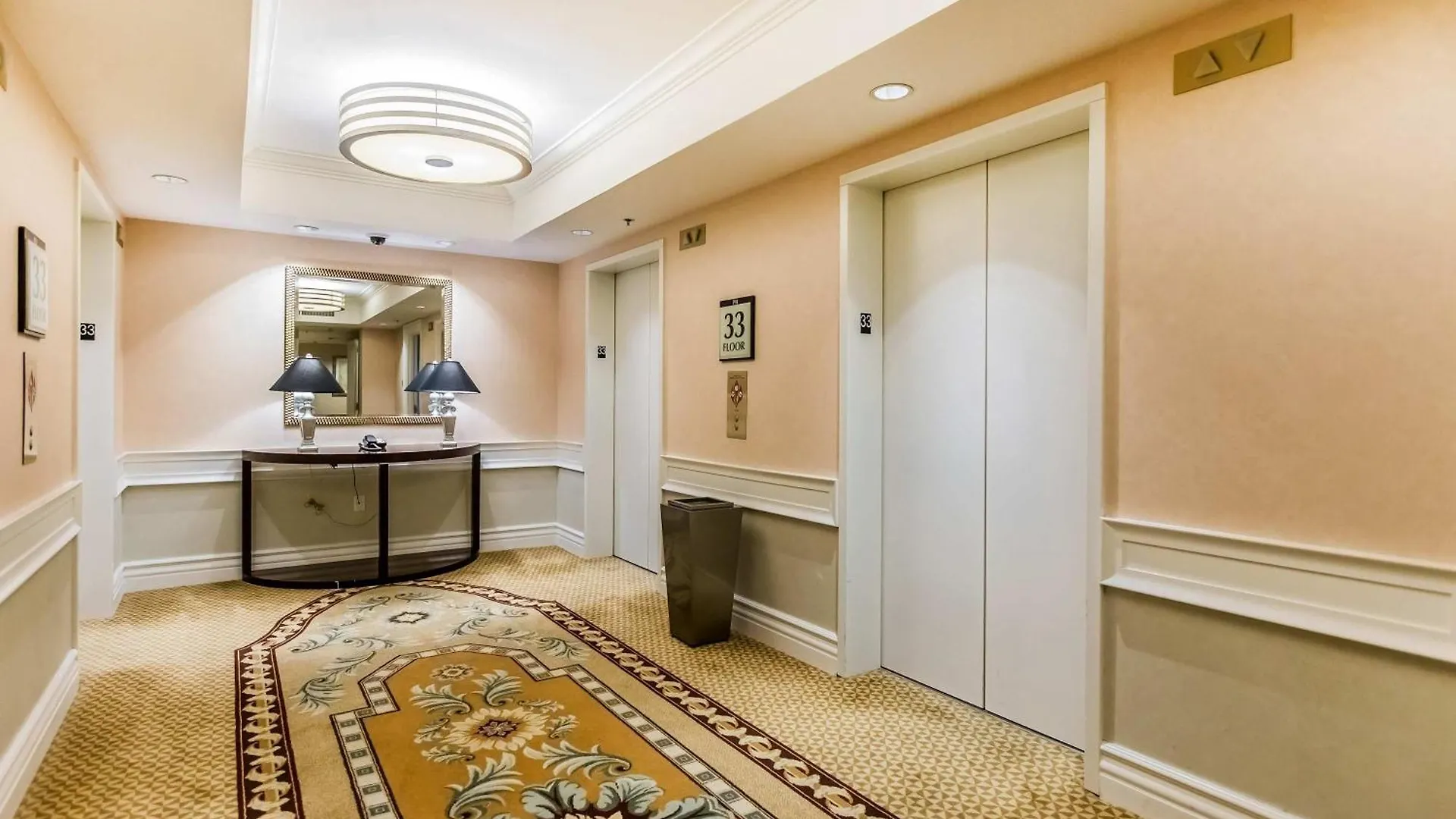 Apartment Stunning 1Br Strip Views & Balcony Suite 12701 Las Vegas