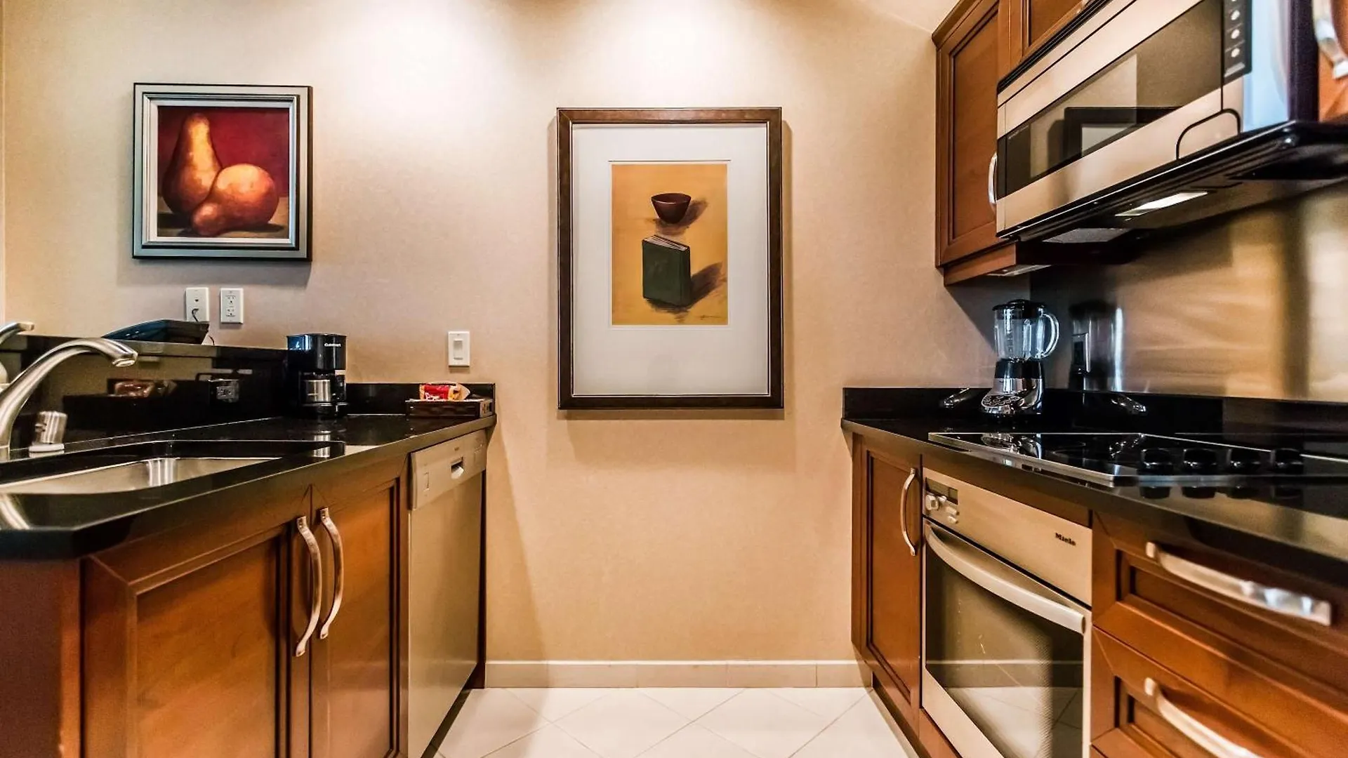 Stunning 1Br Strip Views & Balcony Suite 12701 Las Vegas United States