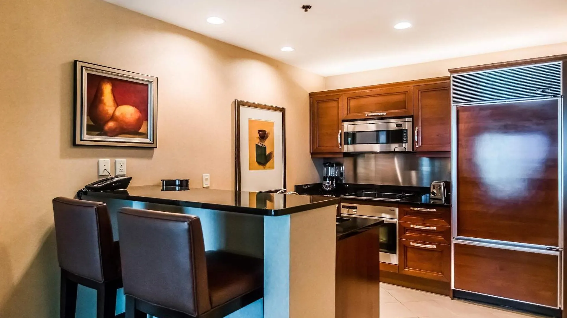 Stunning 1Br Strip Views & Balcony Suite 12701 Las Vegas