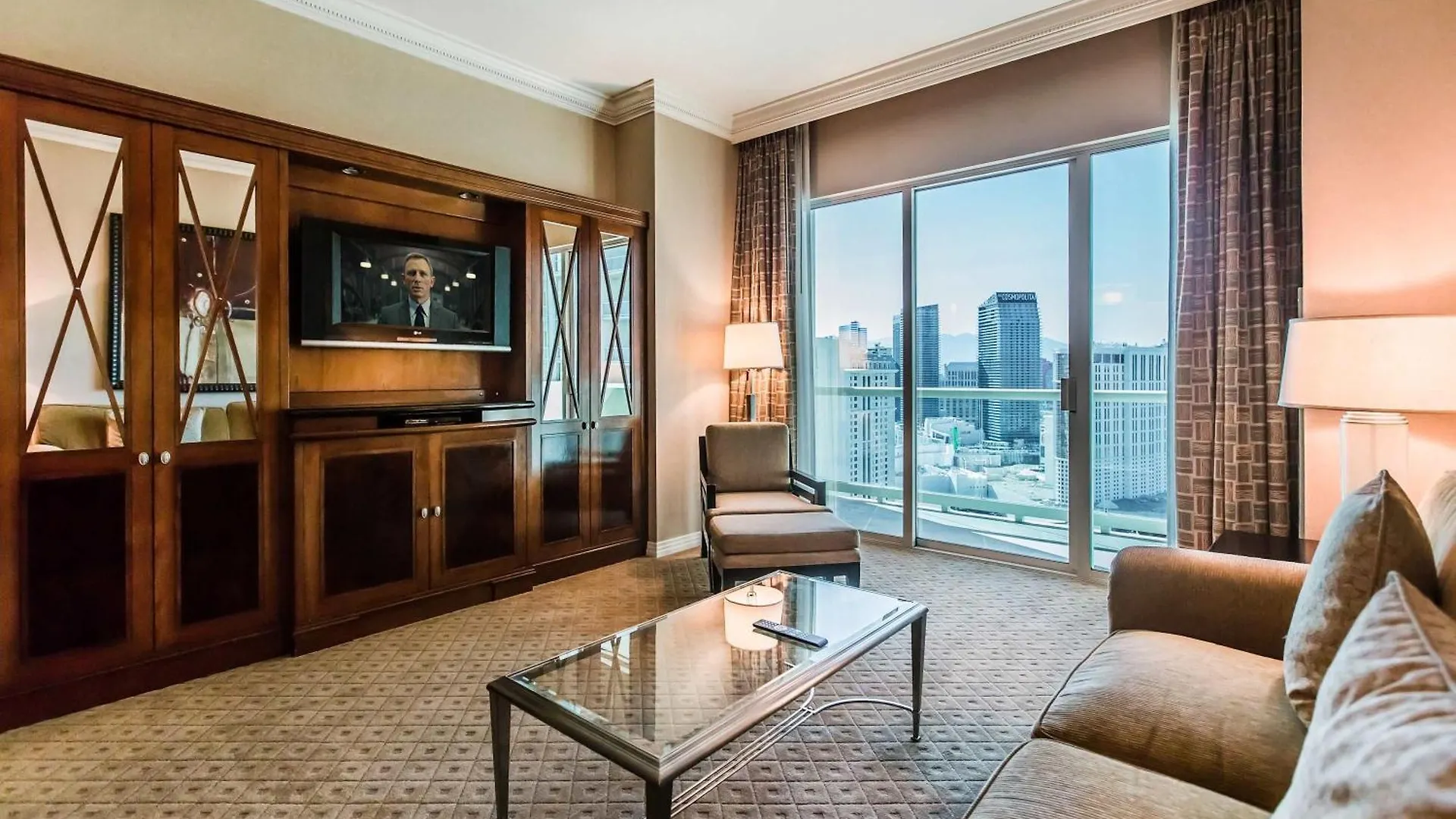 Stunning 1Br Strip Views & Balcony Suite 12701 Las Vegas Apartment