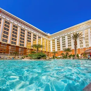 4* אתר נופש South Point Casino-spa