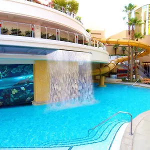 4* אתר נופש Golden Nugget & Casino Vegas
