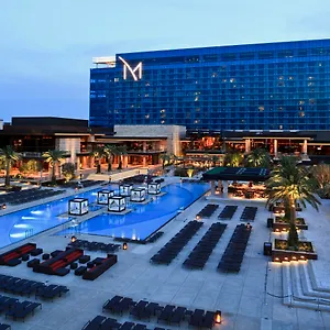 4* Курортный комплекс M & Casino