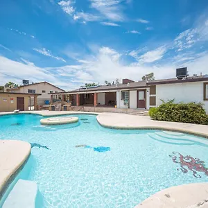 16 Large Studio With Kitchenette Las Vegas