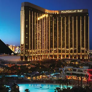 Mandalay Bay Semesteranläggning (resort)